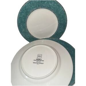 Mikasa Jade Plate Set (4 Dinner/ 7 Salad Plates)